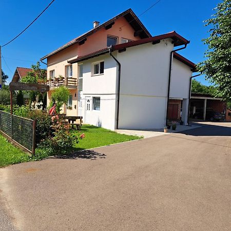 Apartman Dorijan Rakovica Zewnętrze zdjęcie