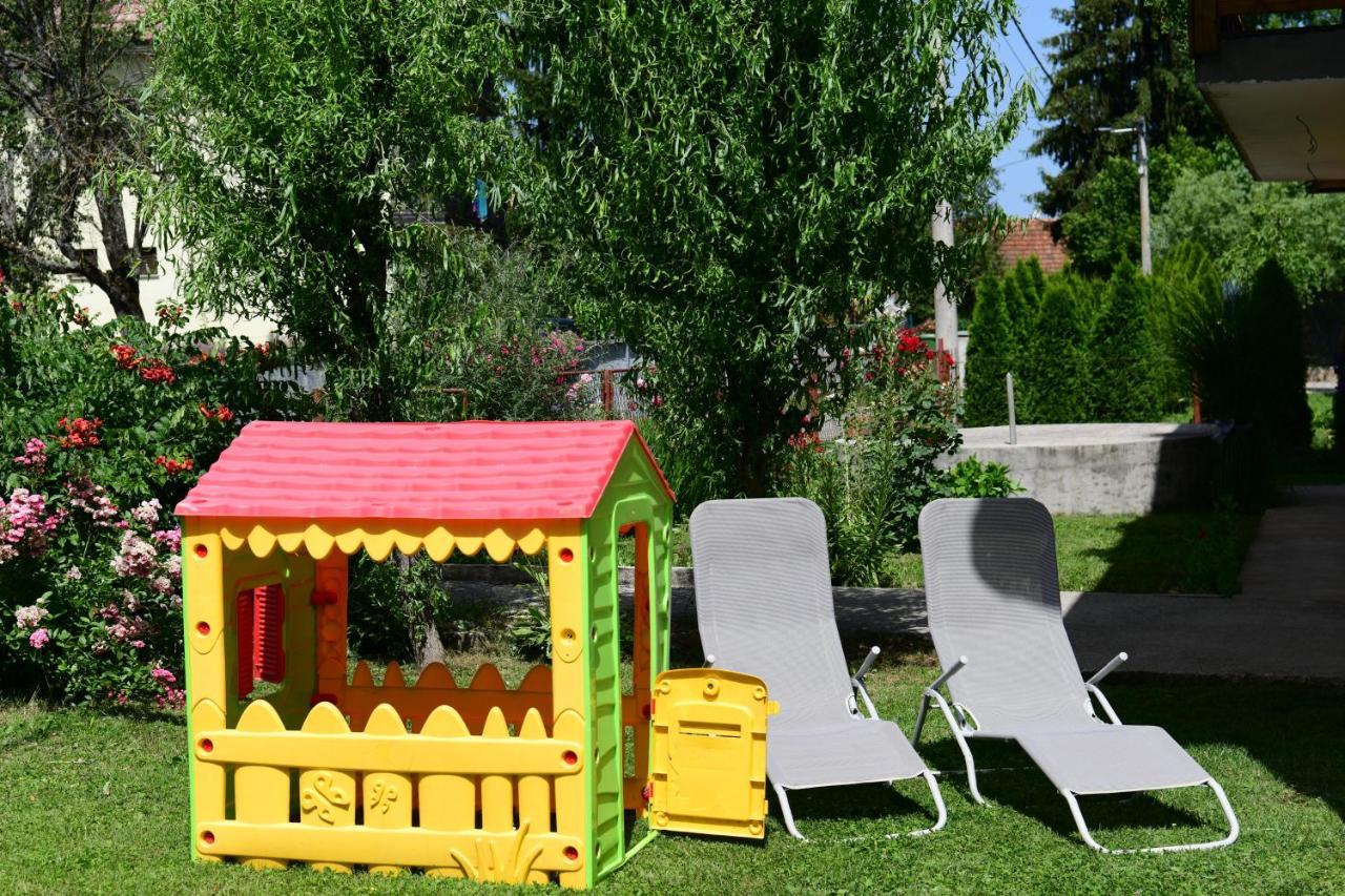 Apartman Dorijan Rakovica Zewnętrze zdjęcie