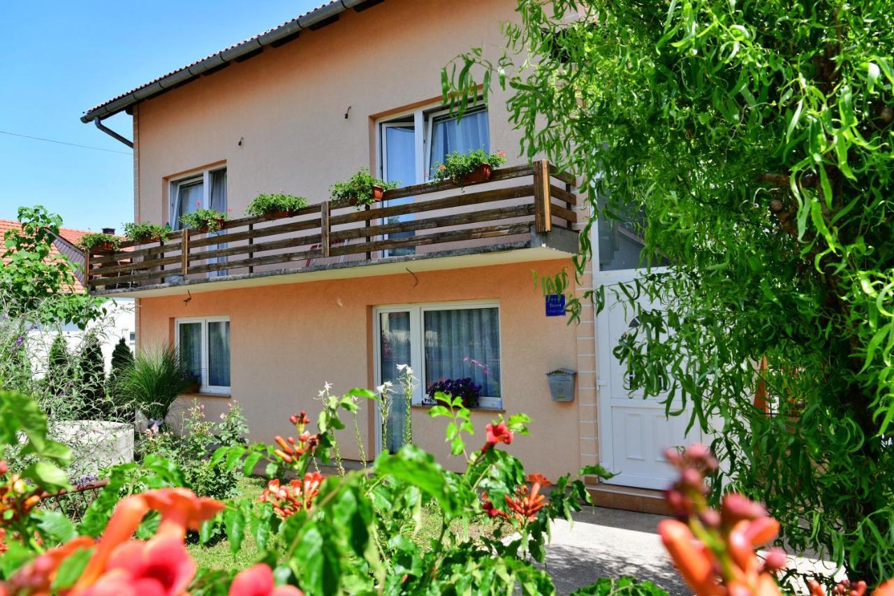 Apartman Dorijan Rakovica Zewnętrze zdjęcie