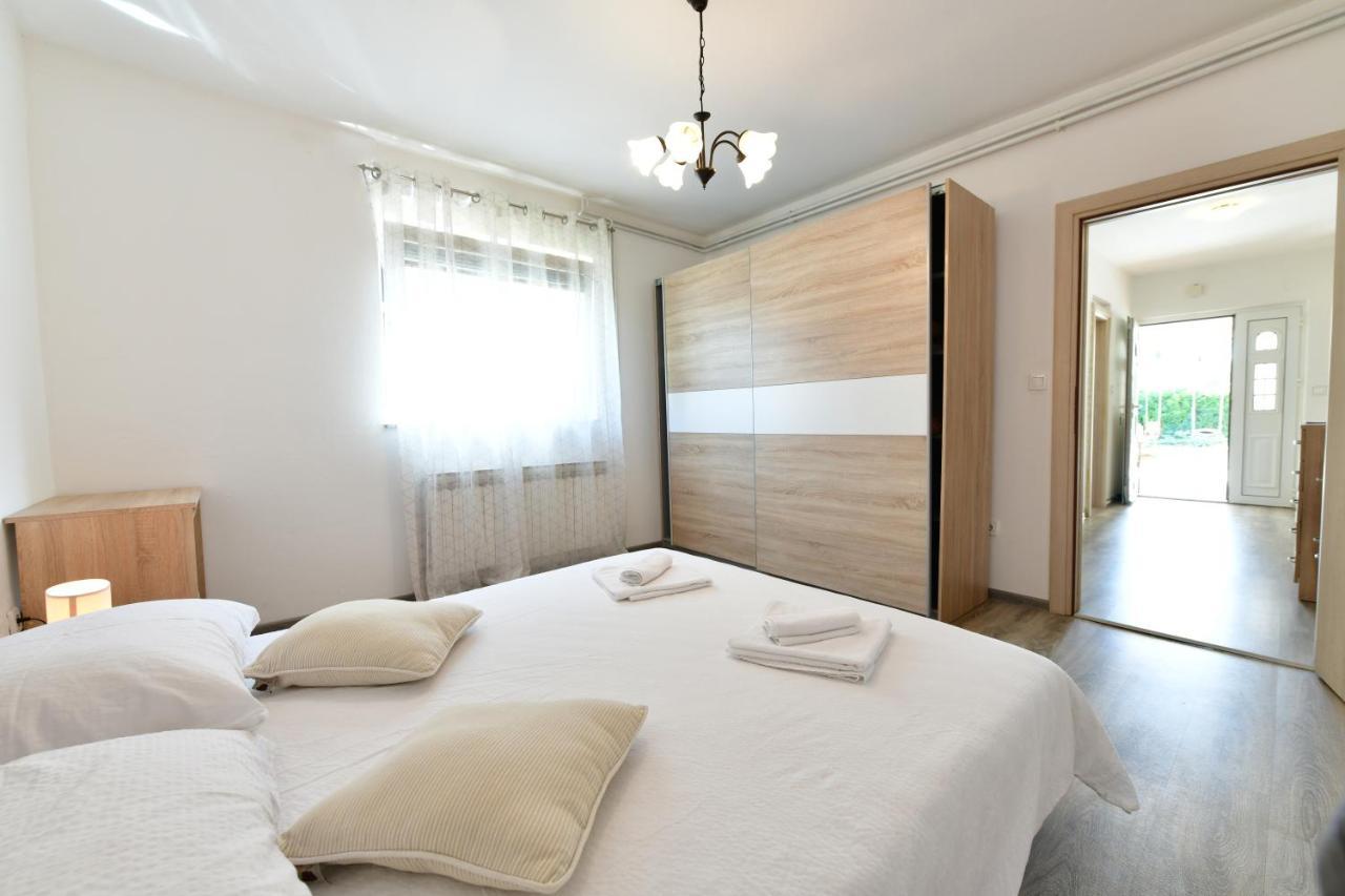 Apartman Dorijan Rakovica Zewnętrze zdjęcie